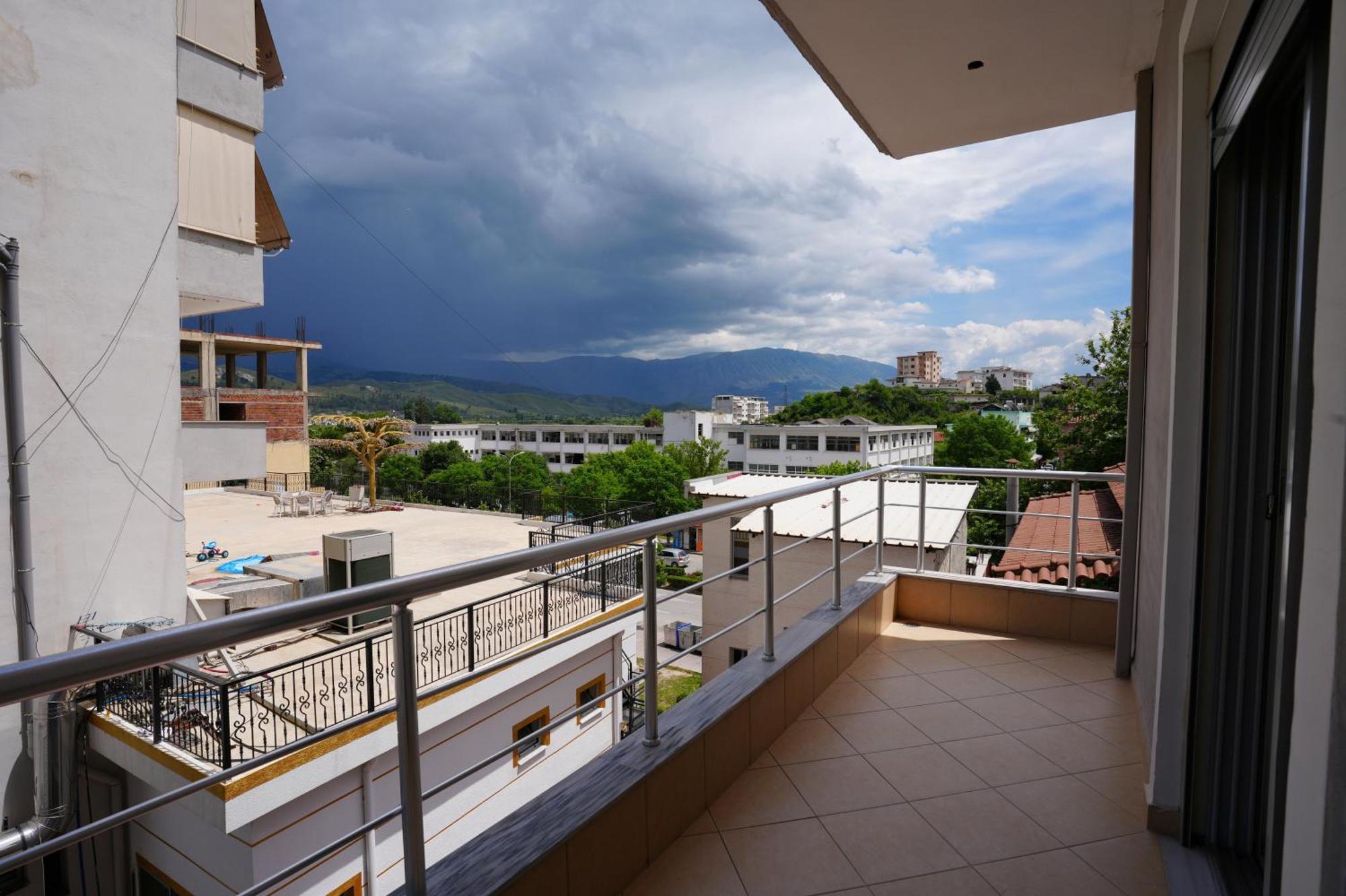 Apartamento “Apheartment Gjirokastra” Exterior foto