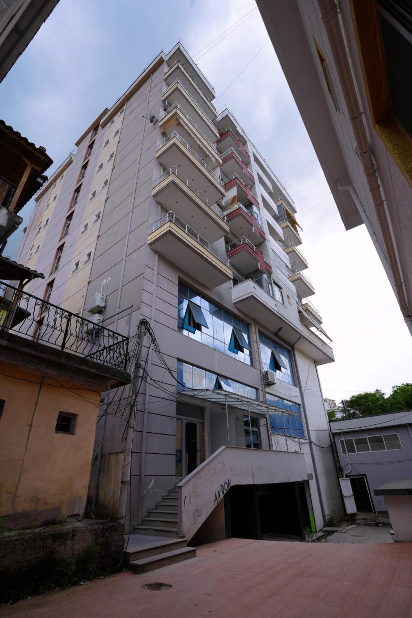 Apartamento “Apheartment Gjirokastra” Exterior foto
