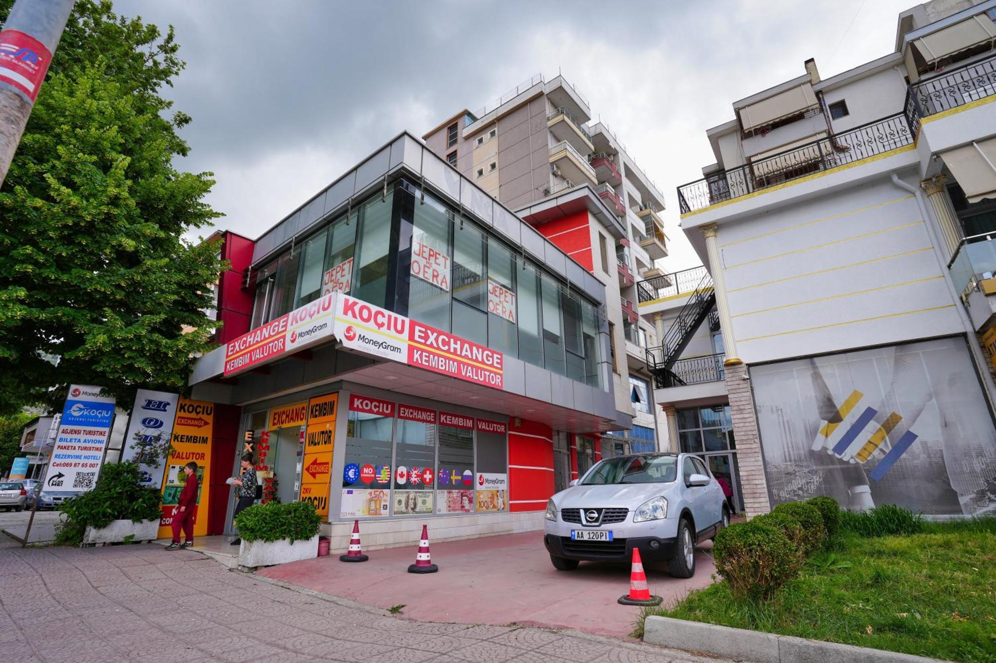 Apartamento “Apheartment Gjirokastra” Exterior foto